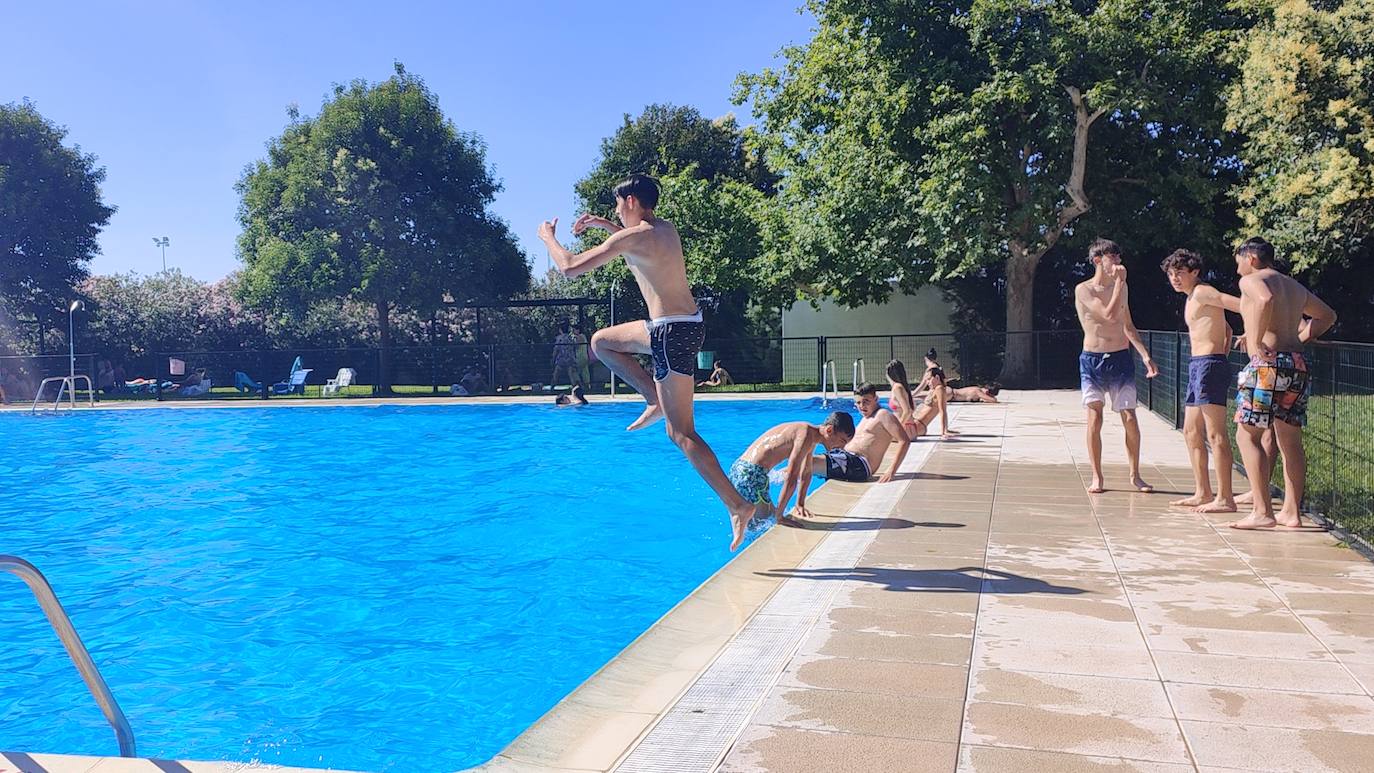 Apertura de la piscina municipal