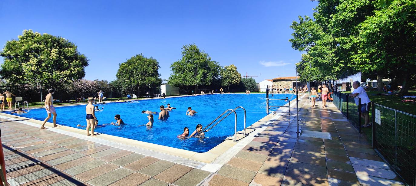 Apertura de la piscina municipal