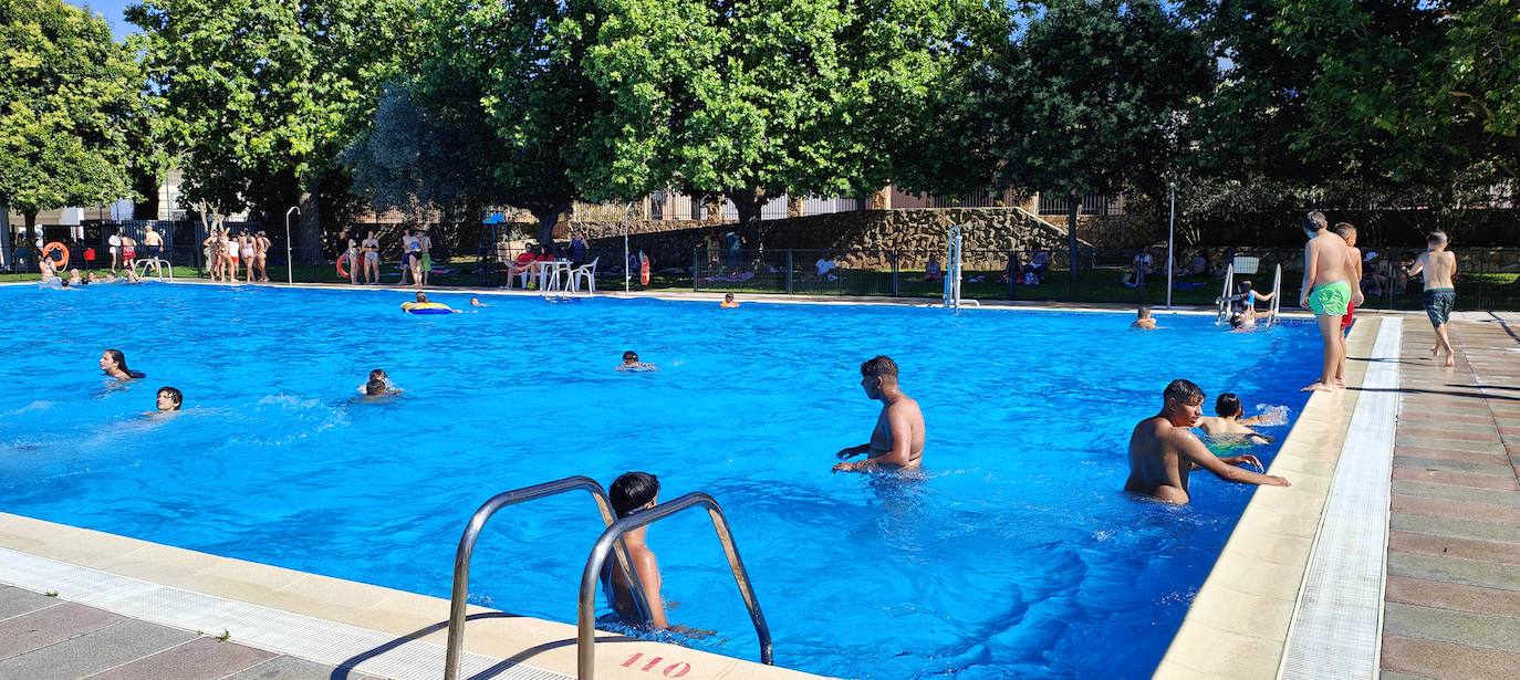Apertura de la piscina municipal