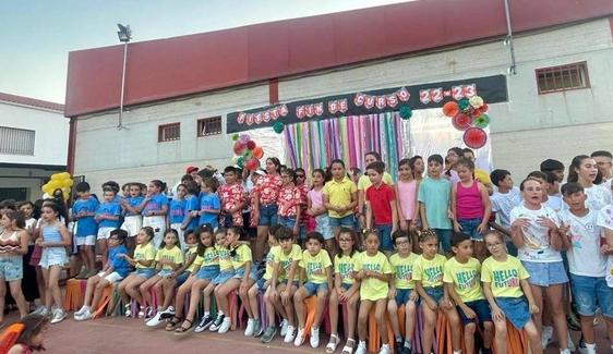 Graduaciones del Colegio 'Cristo Crucificado'