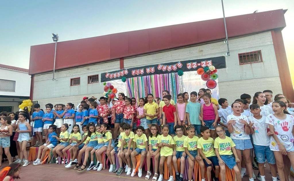 Graduaciones del Colegio 'Cristo Crucificado'