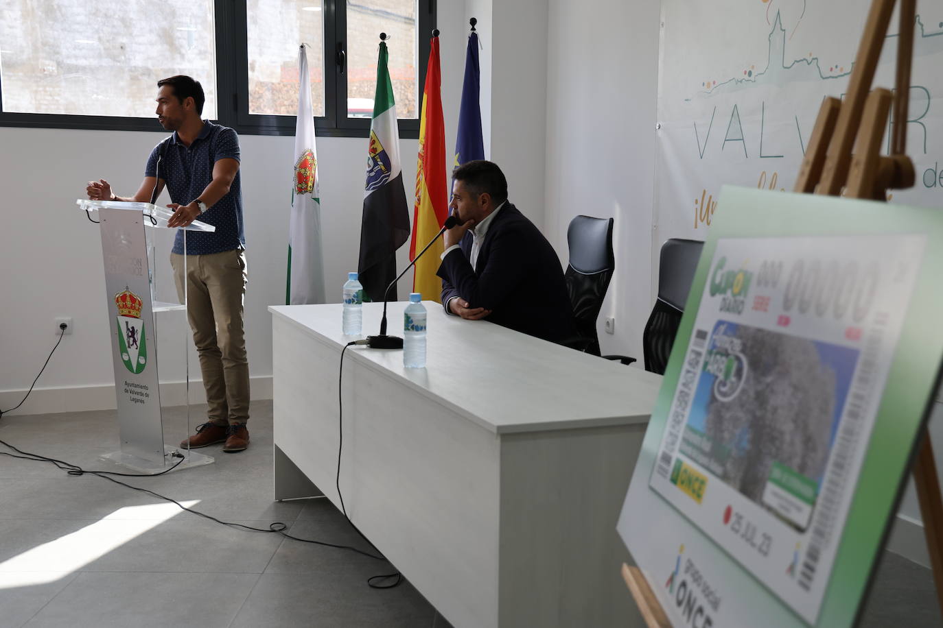 Presentación del Cupón con el Almendro Real