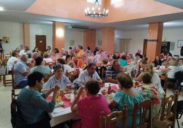 Celebrada una convivencia con los mayores de la localidad