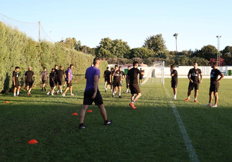 Imagen principal - Imágenes del entrenamiento