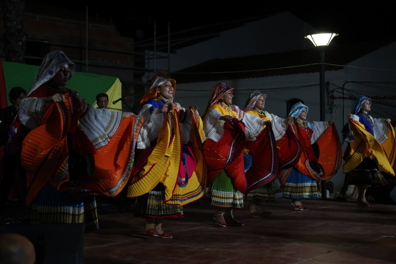 Festival Folklórico Los Pueblos del Mundo (III)