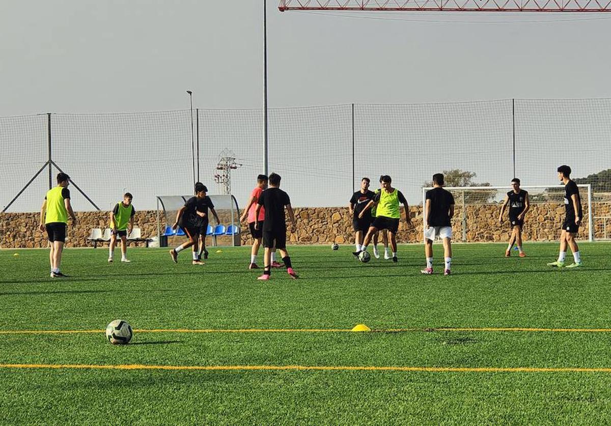 Los juveniles del Racing Valverdeño continúan su pretemporada