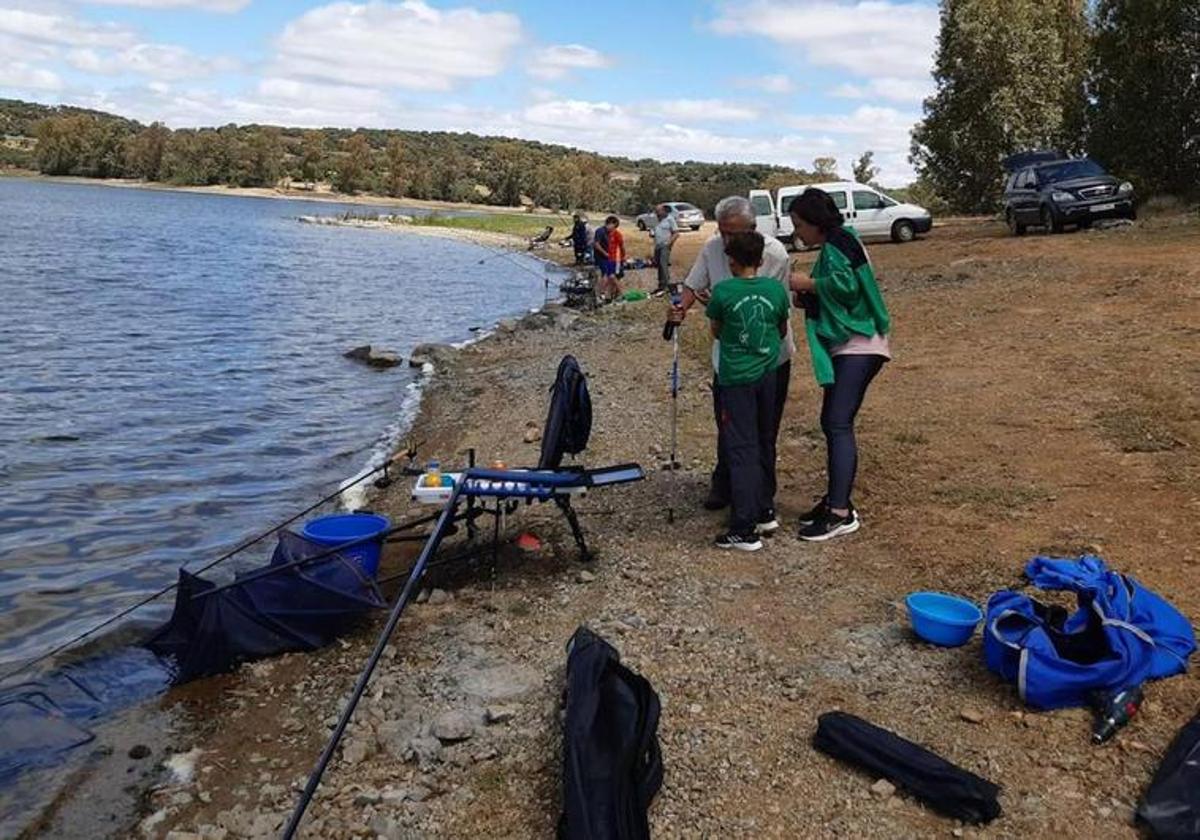 La Sociedad de Pescadores organiza un concurso para la Feria 2023