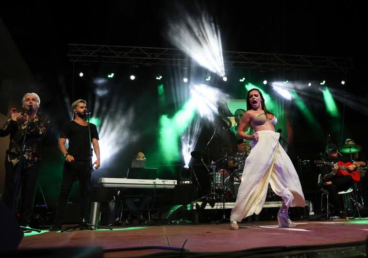 Melody durante su actuación en Valverde de Leganés