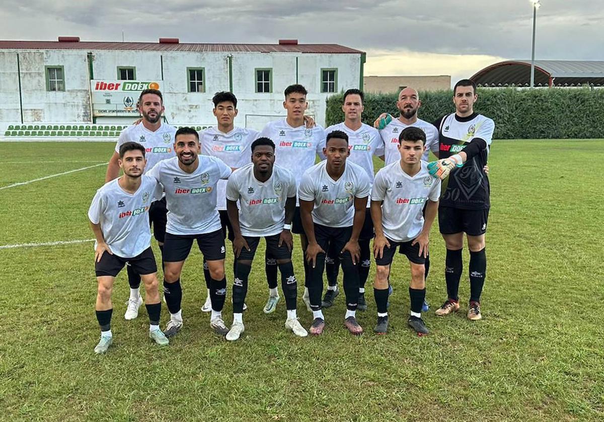 El Racing Valverdeño acaba la pretemporada con empate ante Aceuchal