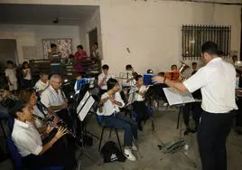 Actuación de la Banda Juvenil durante la Noche en Blanco