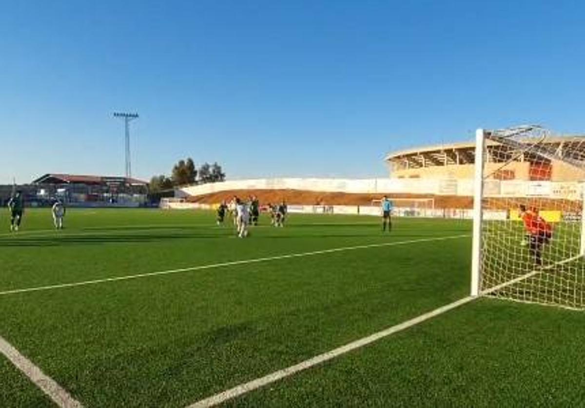 Dos penaltis condenan al Racing Valverdeño en Montehermoso