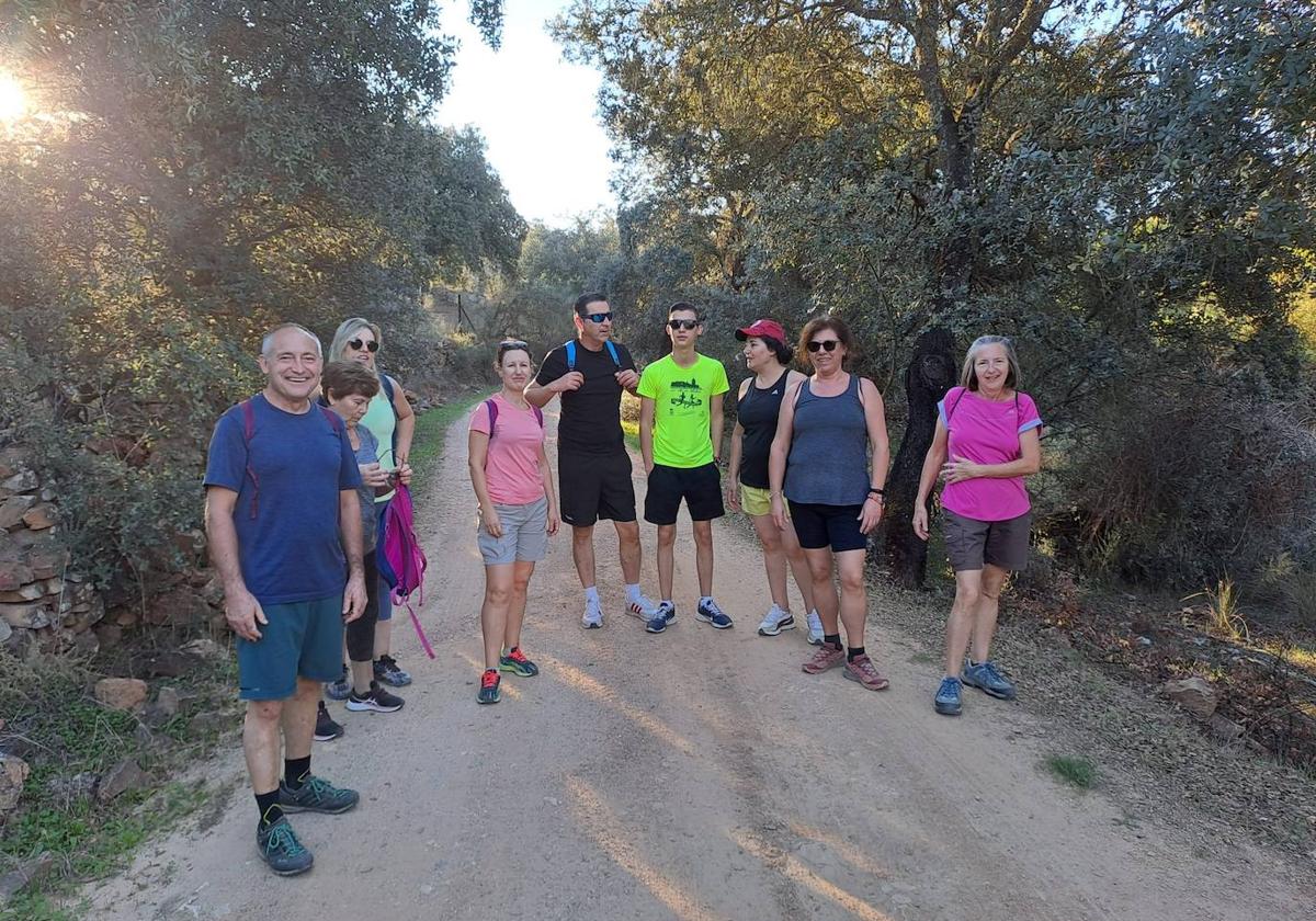 El grupo 'Senderistas de Valverde de Leganés' organiza otra ruta