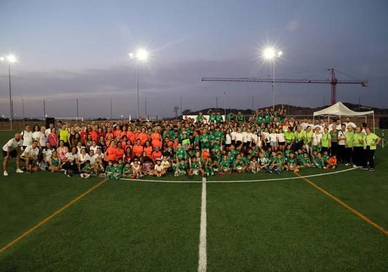 Foto de familia con los asistentes
