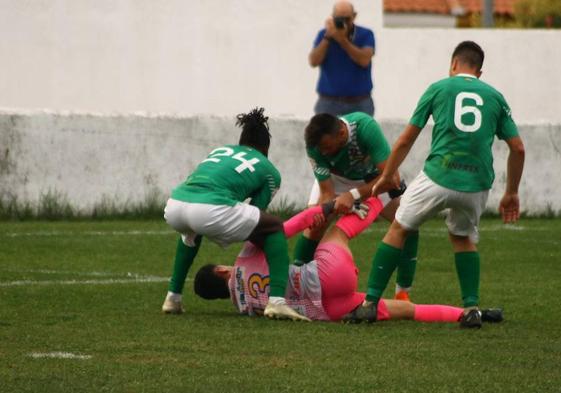 Los valverdeños acabaron desesperados por las contínuas pérdidas de tiempo visitantes, en especial del portero