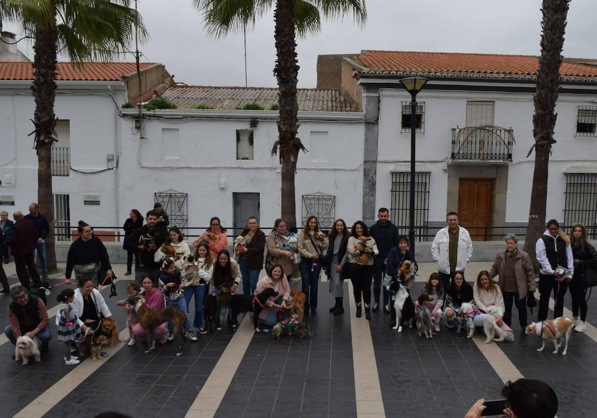 Participantes en la cuarta edición del Desfile Canino