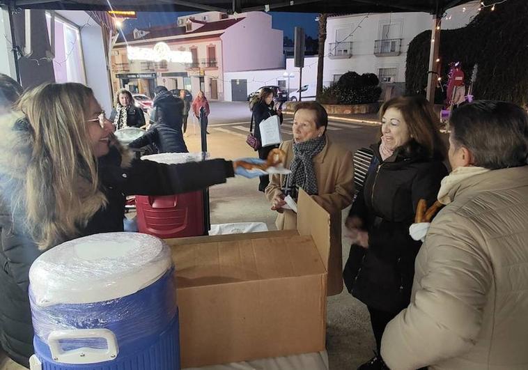 Reaparto gratuito de churros con chocolate