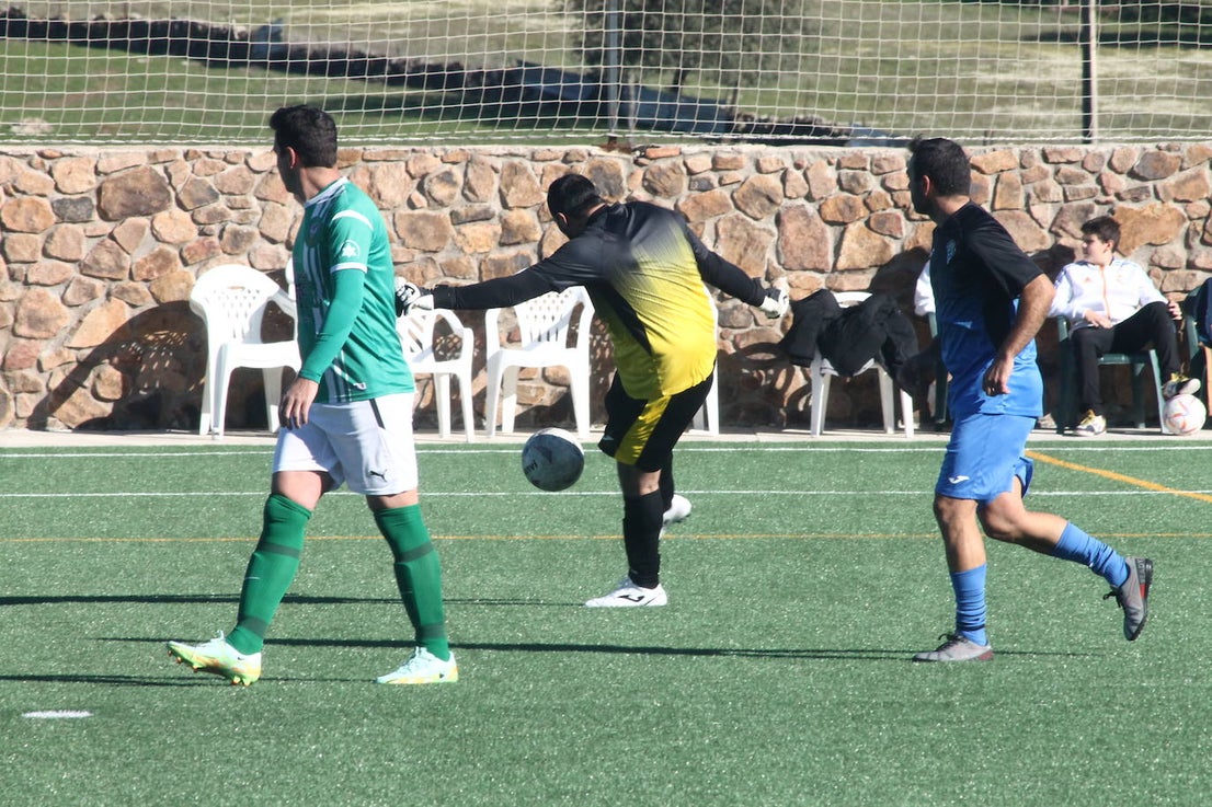 Fotos: Veteranos Valverde - Hermanos Mora