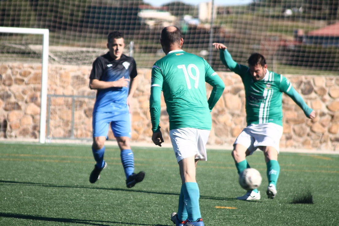 Fotos: Veteranos Valverde - Hermanos Mora
