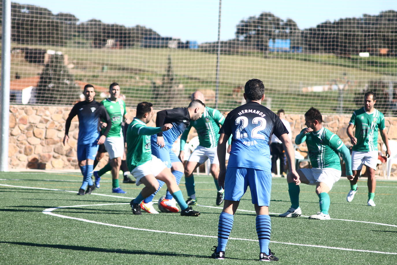Fotos: Veteranos Valverde - Hermanos Mora