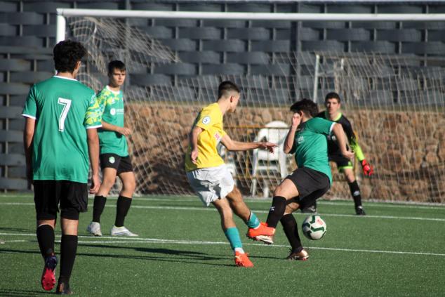 Fotos: Juveniles Racing Valverdeño - Sportextremadura