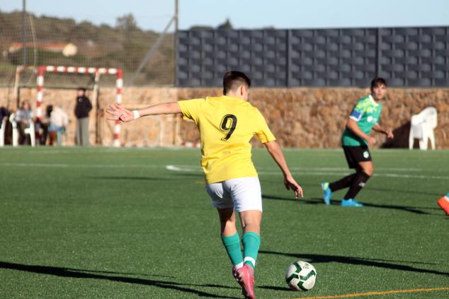 Fotos: Juveniles Racing Valverdeño - Sportextremadura