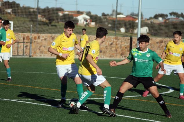 Fotos: Juveniles Racing Valverdeño - Sportextremadura