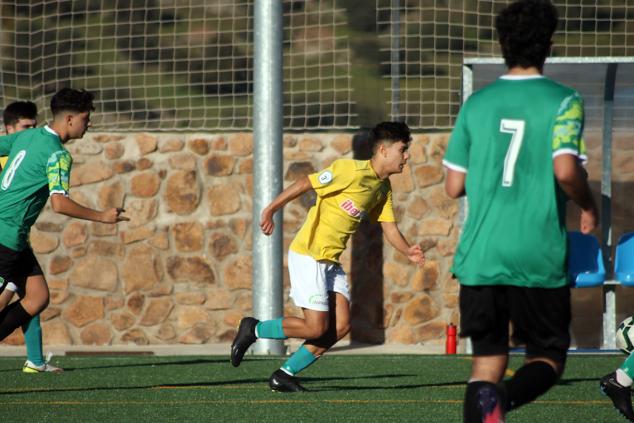 Fotos: Juveniles Racing Valverdeño - Sportextremadura