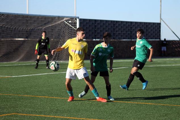 Fotos: Juveniles Racing Valverdeño - Sportextremadura