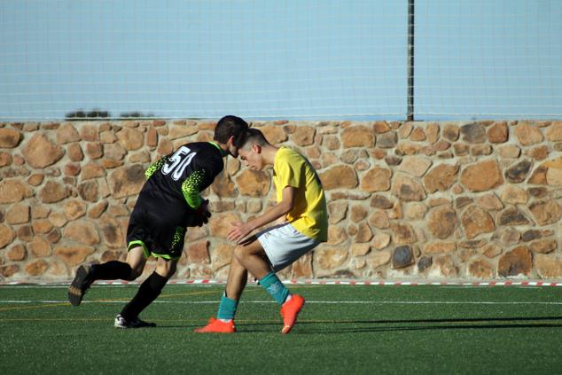 Fotos: Juveniles Racing Valverdeño - Sportextremadura