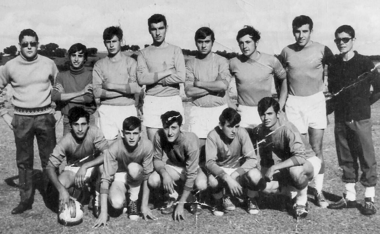CD Valverde en 1968. Foto cedida por Amigos de Valverde