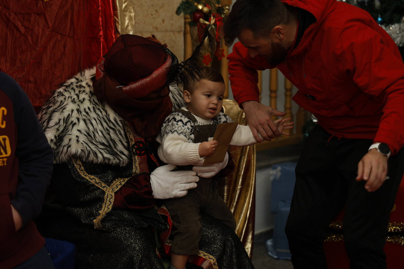 Entrega de las cartas a Los Reyes Magos