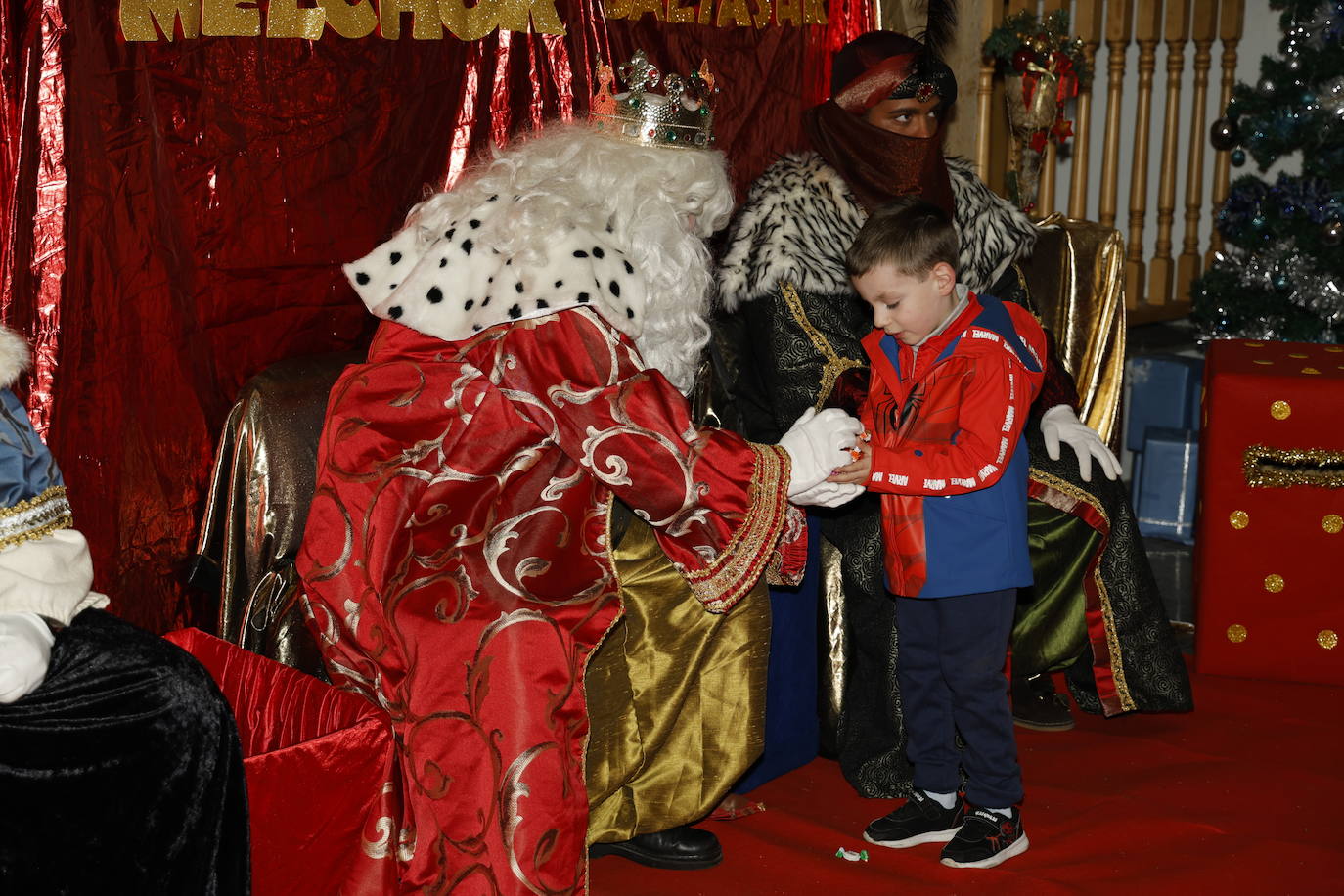 Entrega de las cartas a Los Reyes Magos