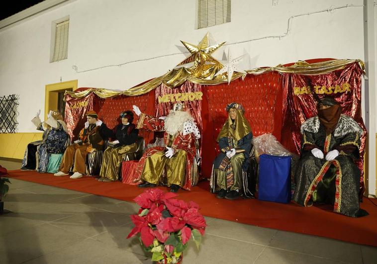 Los Reyes Magos esperando a los pequeños