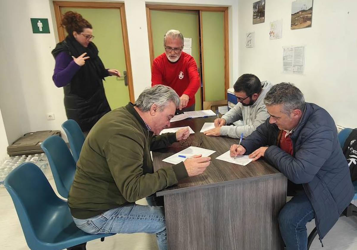 Imagen principal - Algunas imágenes de las donaciones