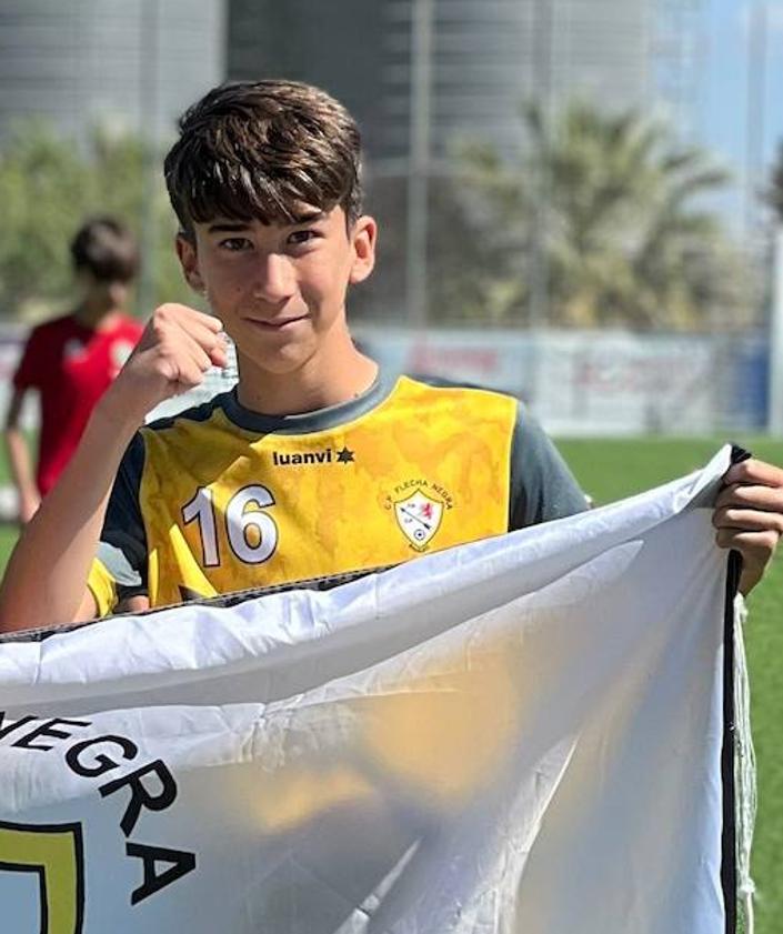 Imagen secundaria 2 - Fotos de Daniel durante la temporada