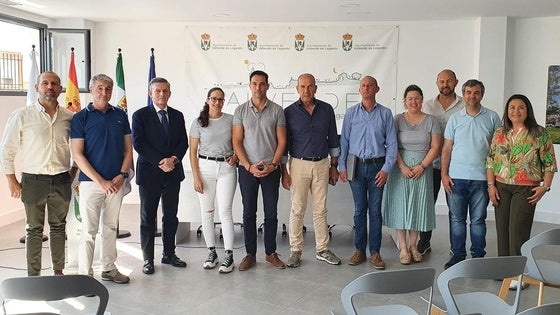 Firmados los contratos del Plan de Reactivación Comercial