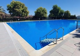 La previsión de lluvia obliga a cerrar la piscina varios días