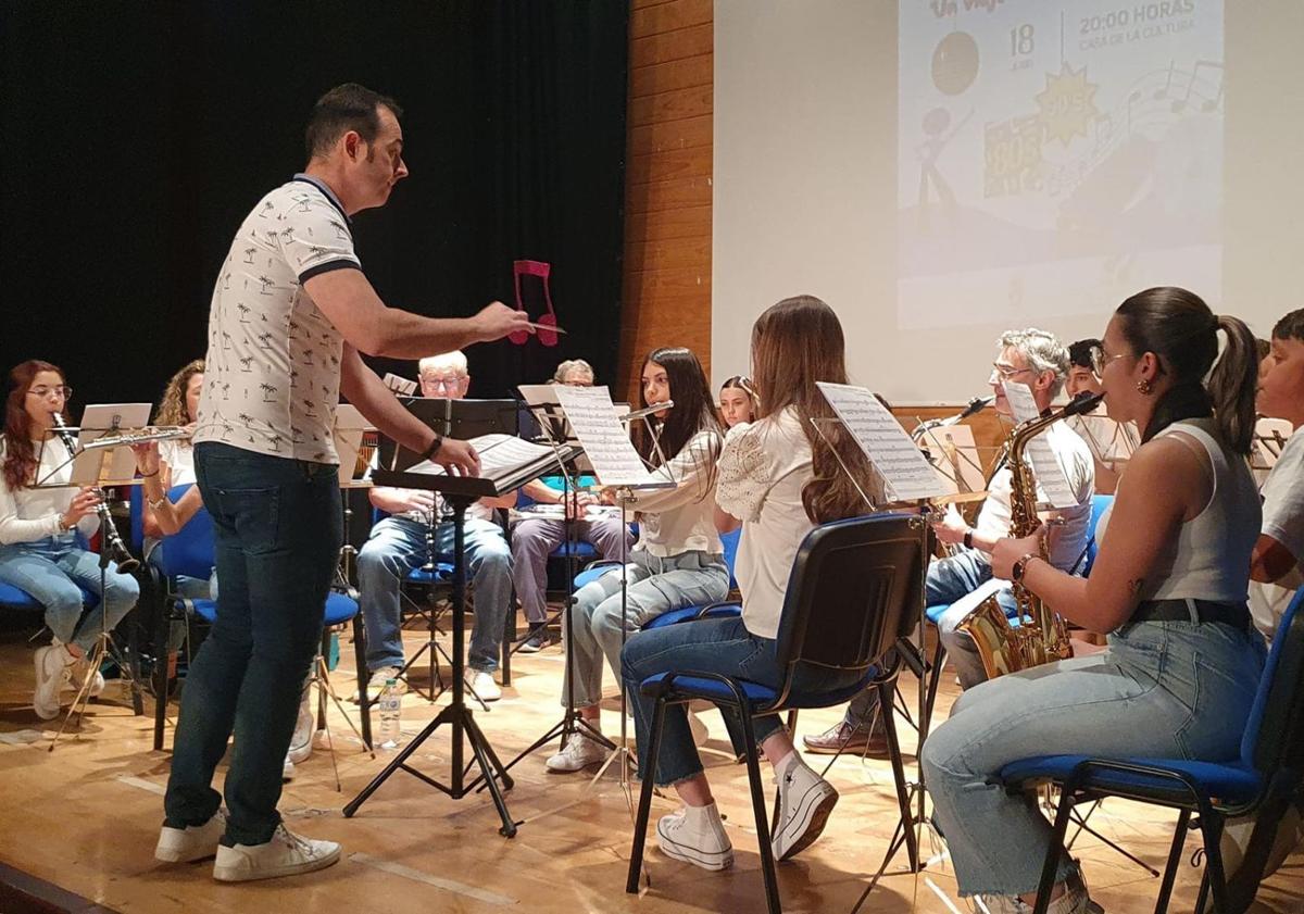 Imagen principal - Algunas imágenes de las actuaciones