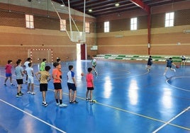 Durante la primera sesión de baloncesto