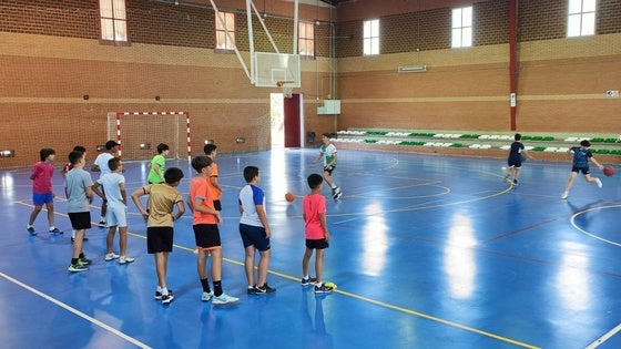 También da comienzo el campamento deportivo