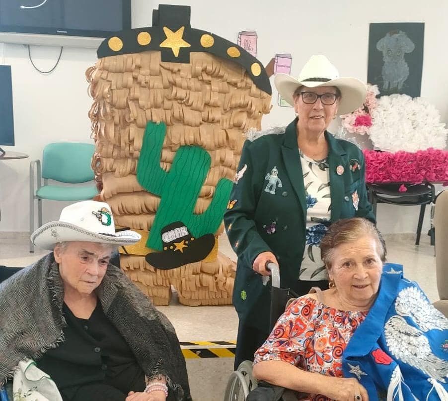 Los Bartolos en el Centro de Atención Residencial