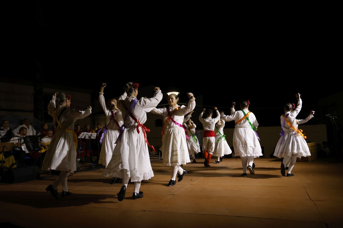 Festival Folklórico Los Pueblos del Mundo