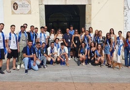 En la ofrenda floral al Cristo de la Misericordia
