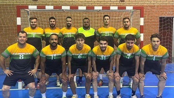 El equipo local de fútbol sala visita al CP Don Bosco en la Copa de Extremadura