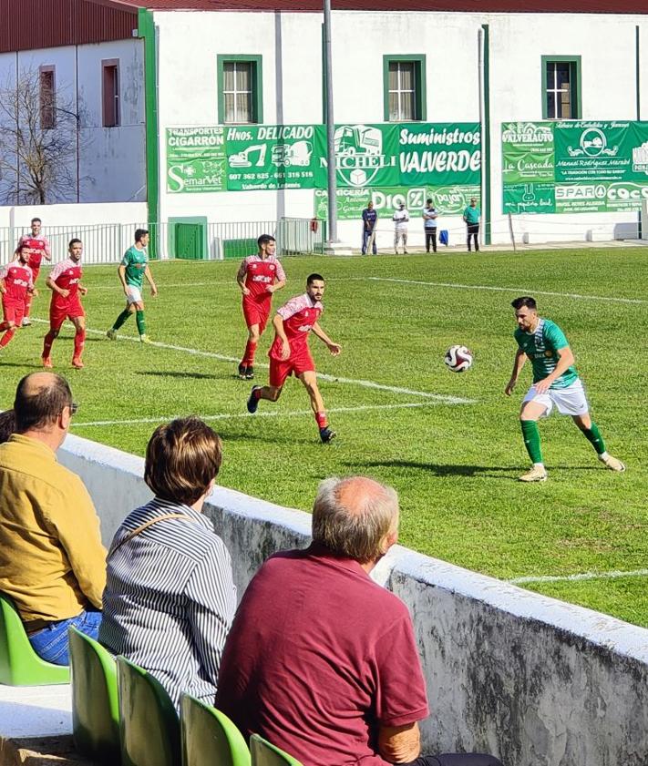 Imagen secundaria 2 - El nuevo «derbi» acaba en tablas