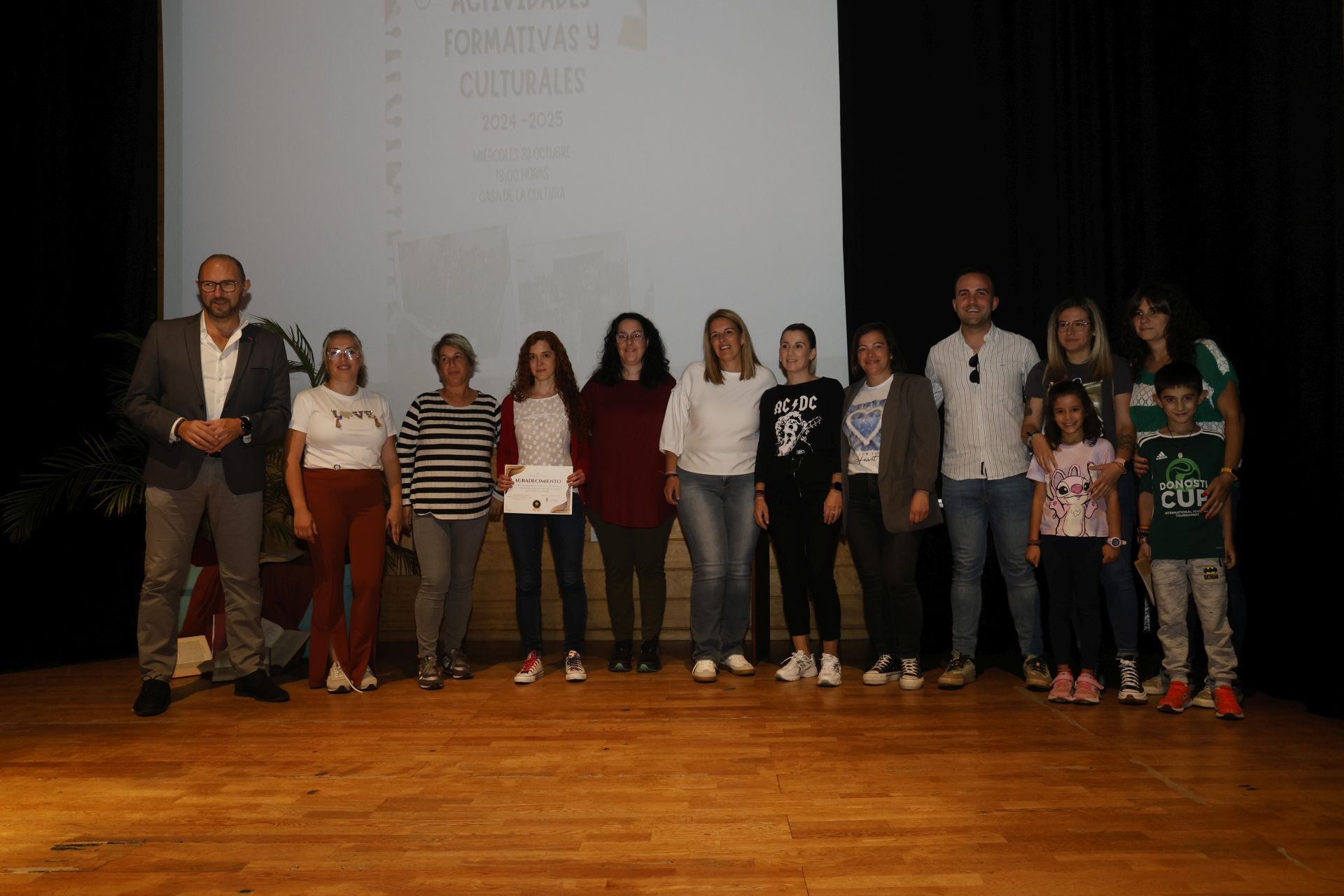 Presentación de actividades formativas y culturales