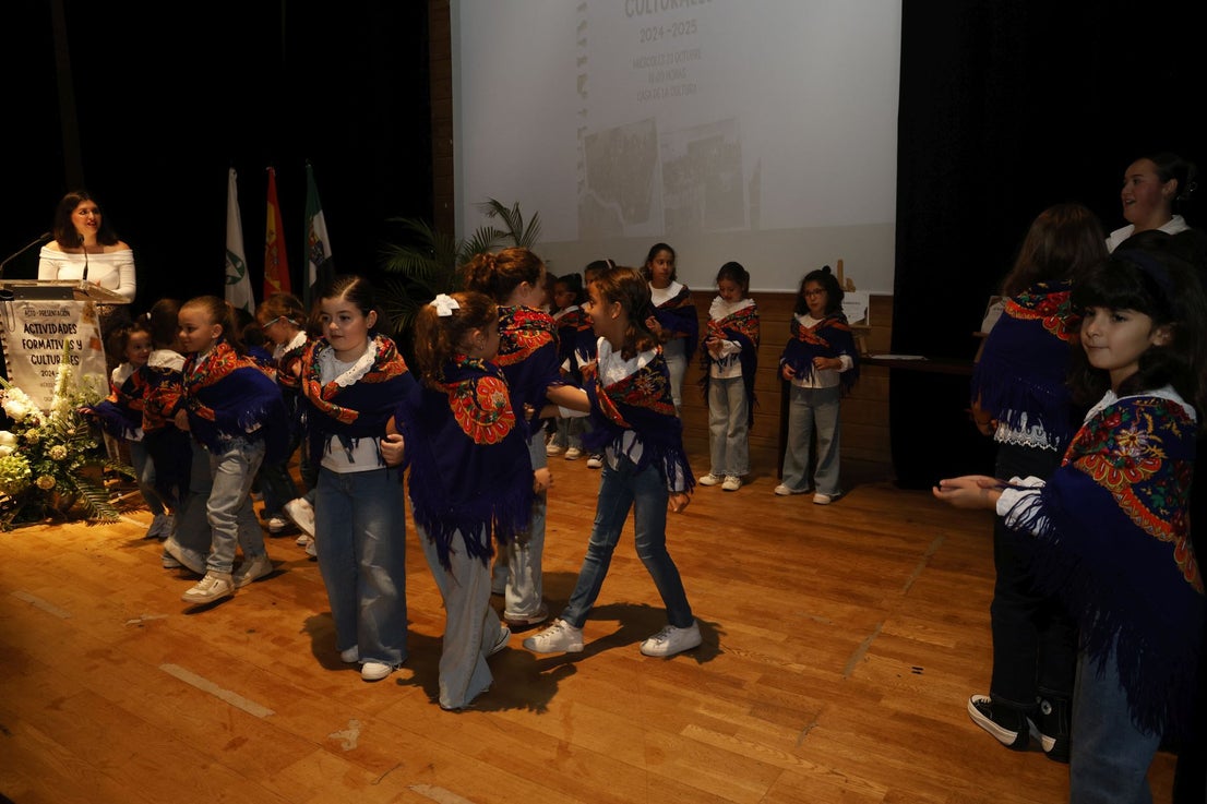 Presentación de actividades formativas y culturales