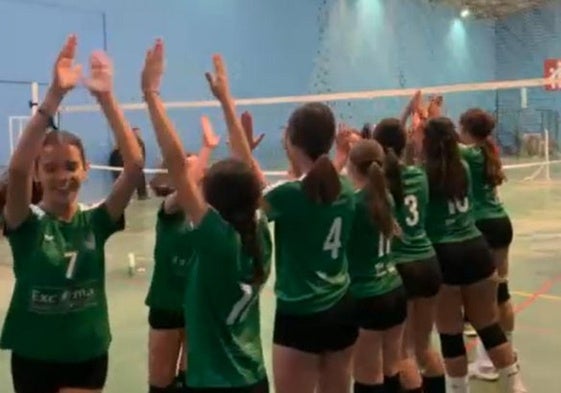 Los equipos infantil y cadete de voleibol comienzan la liga con triunfo