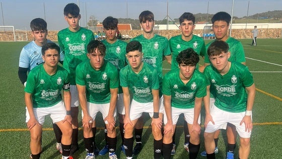 Los juveniles de la EMD salvan un punto en el último suspiro