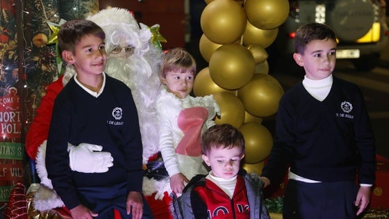 Papá Noel llenó de ilusión la zona centro de Valverde